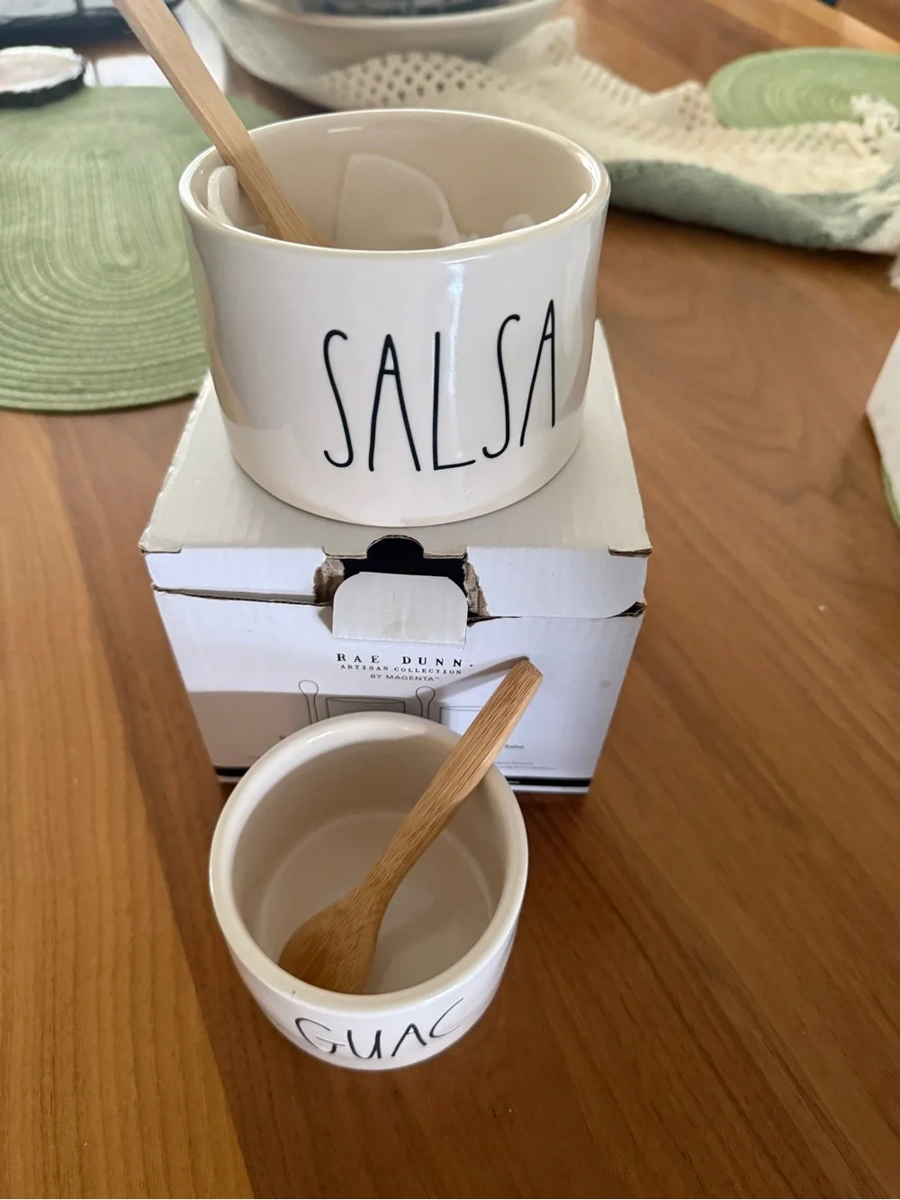 Rae Dunn Salsa and guac set